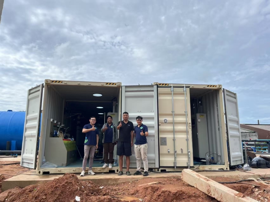 containerized reverse osmosis machine