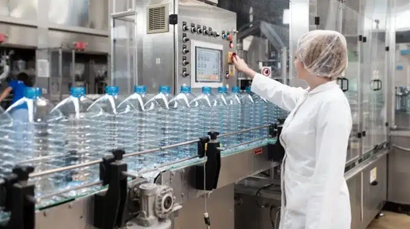 5 Premium Benefits of Reverse Osmosis Water 3 food and beverage water