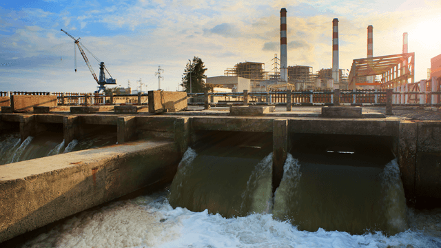 What Water Sources Can Industrial RO Machine Treat? 3 industrial water waste treatment
